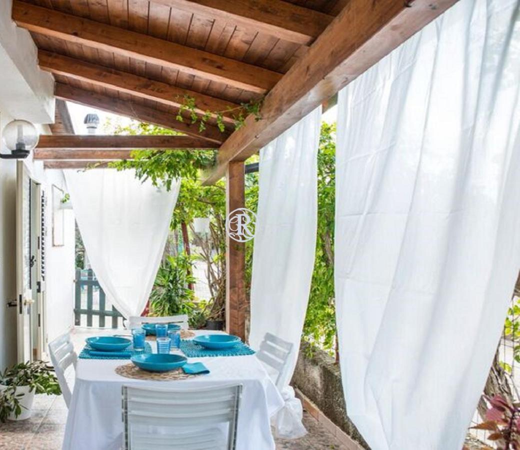 Romantic House Terrazza Vista Mare Santa Maria Del Focallo Exterior photo